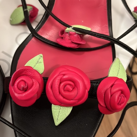 🔥Hot Pick🔥Brand New Manolo Blahnik Leather Rose-detail Lace-up Sandals - Picture 5 of 9